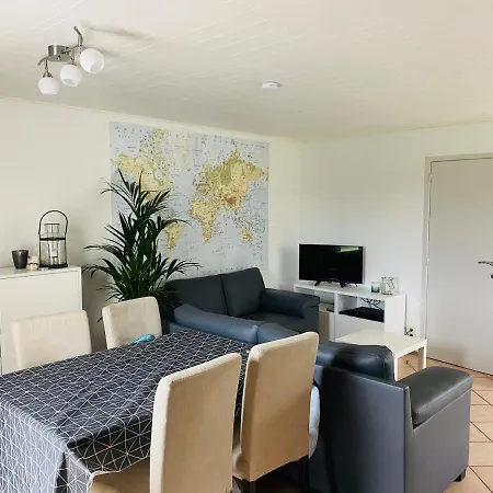 Vakantiewoning Ter Streep Holiday home *